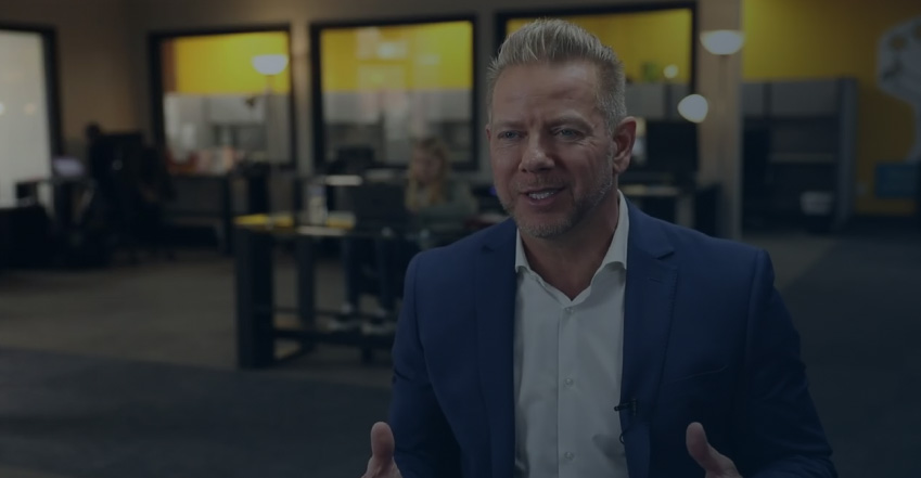 user-video-thumb